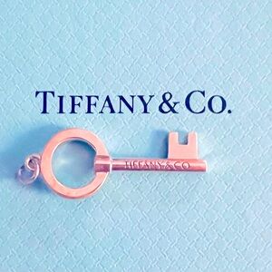 Authentic Tiffany Sterling Silver Modern open round key